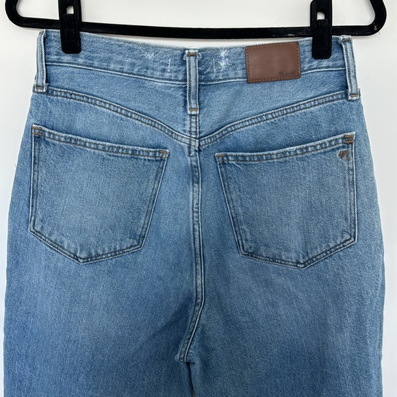 Madewell The Mom Jean - Size 29P - Picture 5 of 7